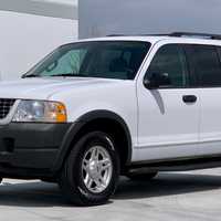 <p>A white 2003-2005 Ford Explorer, similar to the suspected SUV, which should have damage to the front driver’s side area of the vehicle, according to the police.&nbsp;</p>