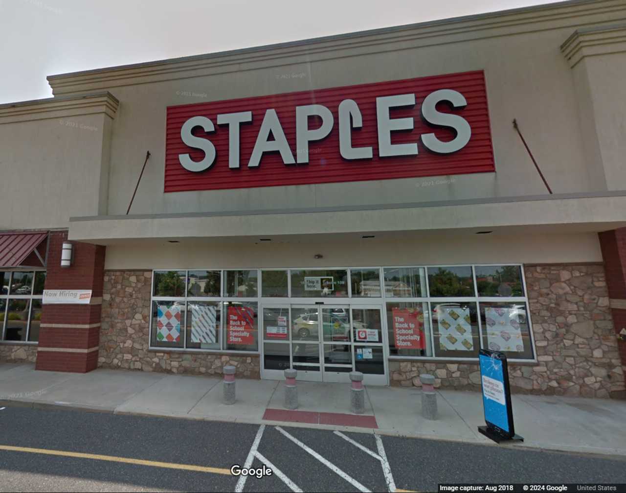 PA Man Struck Dead In Staples Parking Lot Police Hellertown Daily Voice