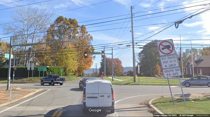 Peters Mountain Road/PA Route 147/225