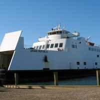 Man Dies After Jumping From Ferry In Bridgeport Harbor