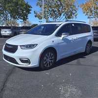 Defective Airbags Raise Ejection Risks, Sparking Recall Of 250K Chryslers