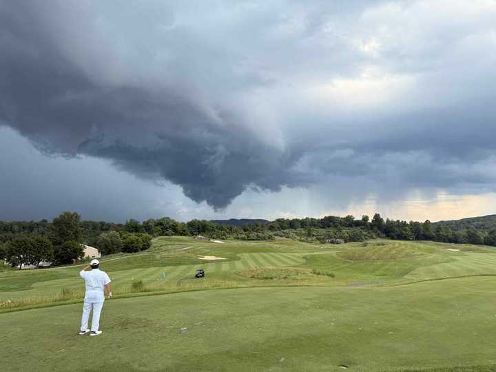 Photos right before the lightning strike at&nbsp;Ballyowen Golf Course.
