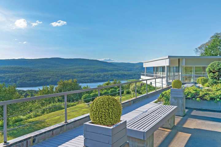 Here's How Greenwich's Luxury Housing Market In Q3 2024 Compared To CT Towns, Hudson Valley