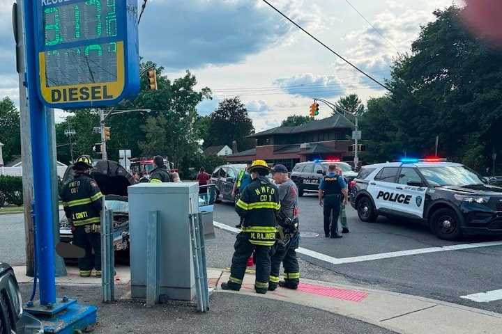 DUI Driver, 65, Plows Car Into Building, Occupied Vehicles In New Milford: Cops (PHOTOS)