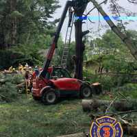 <p>The hydraulic lift used to assist the rescue.</p>