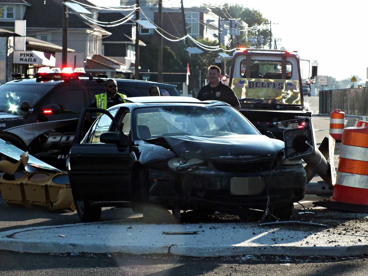 Accident destroys traffic light in Elmwood Park (photos)