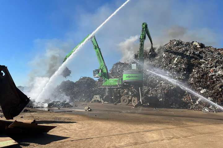 Multi-Alarm Fire At Bayonne Scrapyard (DEVELOPING)