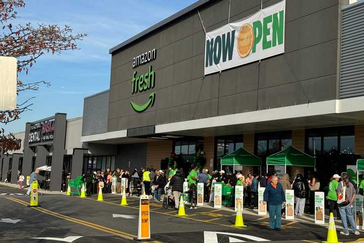 Amazon Fresh Opens In Woodland Park Bringing High-Tech Grocery Shopping Route 46