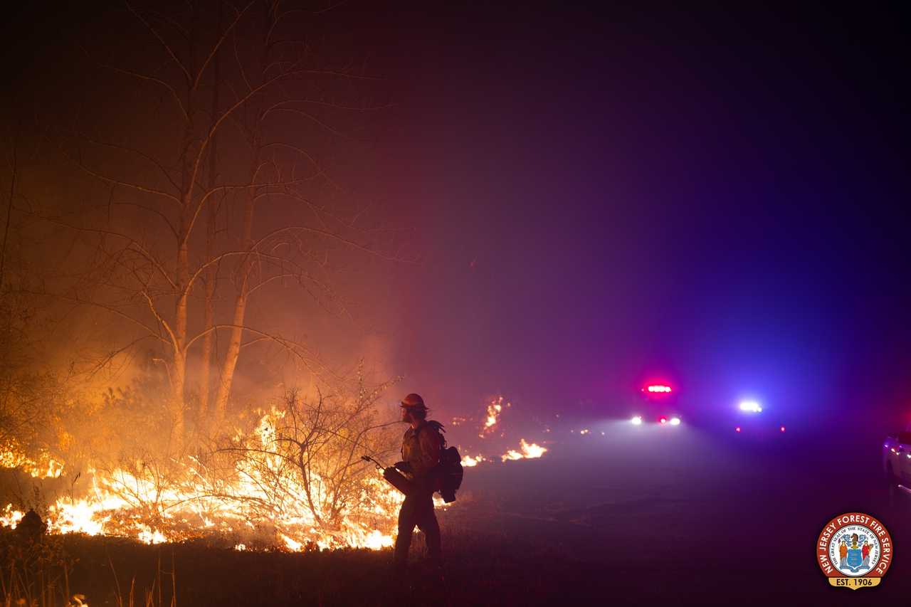 Air Quality Levels Improve, 3,000-Acre Wildfire Still Raging In West ...