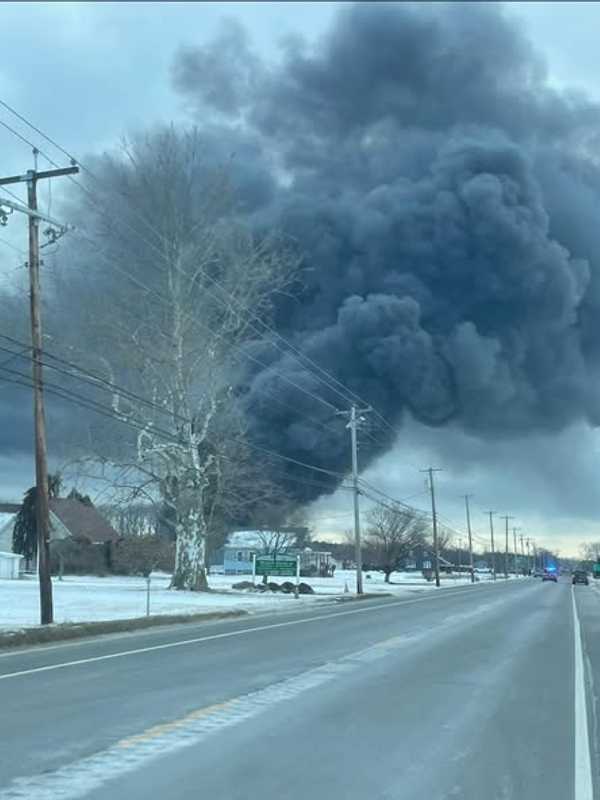 Elementary School Evacuated Due To Large Structure Fire In Franklin Township: Authorities