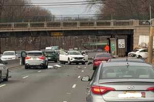 Multi-Vehicle Crash Shuts Route 4 In Teaneck (DEVELOPING)