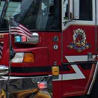 2-Alarm Blaze Displaces Dozens At Elmwood Park Apartment Complex, Police Say