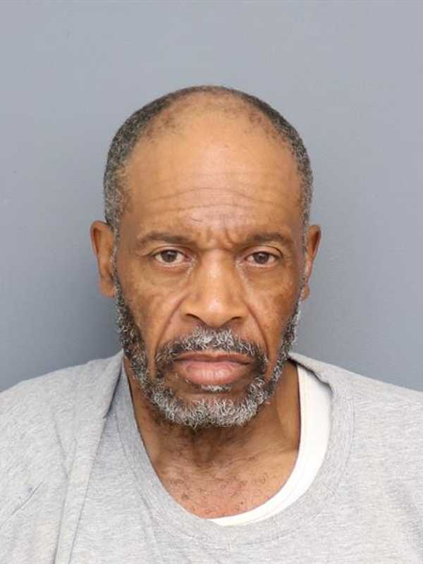Indian Head Man Pulls Crack From Pockets, Hides Fake Gun During Traffic Stop, Sheriff Says