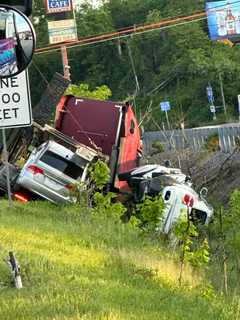 Car Carrier Flips On I-83, Spills 4 Vehicles In Ditch, Causes 3-Car Pile-Up In York County