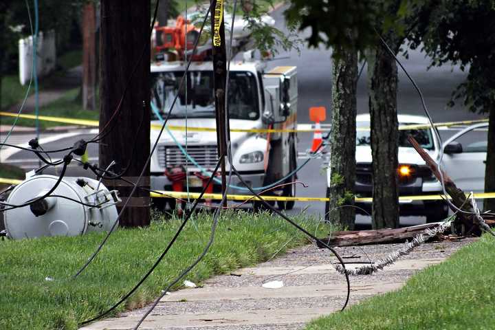 High-Voltage Power Line Crashes Through NJ Driver's Windshield — She Somehow Survives