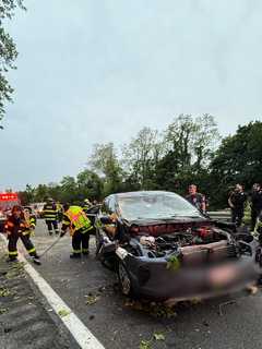Tree Falls On Cars On Route 9 In Croton-On-Hudson, Injures 2
