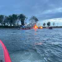 <p>The scene of the boat fire in New York.</p>
