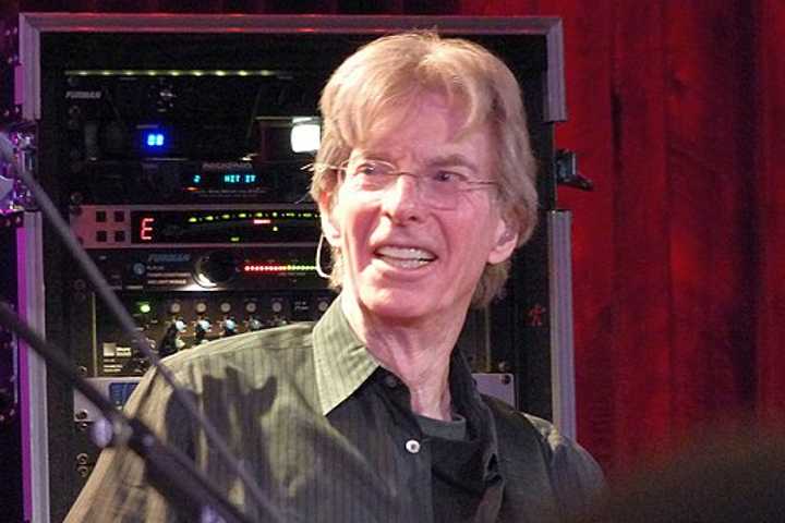 Grateful Dead's Phil Lesh Played One Of His Last Shows In Port Chester Before Death