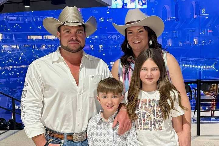 Plane Crash Leaves Family With 2 Young Children Dead Near NC Airport