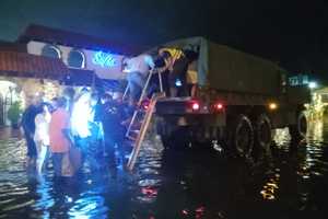 16 People, 3 Dogs Rescued From Floodwaters As Hurricane Erin Slams Jersey Shore