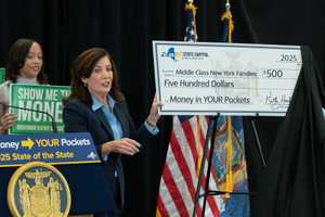 How Does $500 'Inflation Refund' Check Sound? Here's Who Qualifies Under Hochul's Proposal