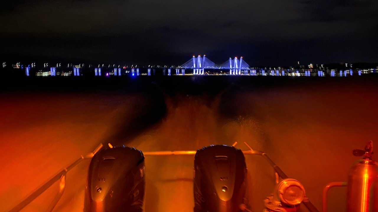 Rescue crews searched the Hudson River for hours on Thanksgiving night for a reported jumper. Rescue crews searched the Hudson River for hours on Thanksgiving night for a reported jumper. 