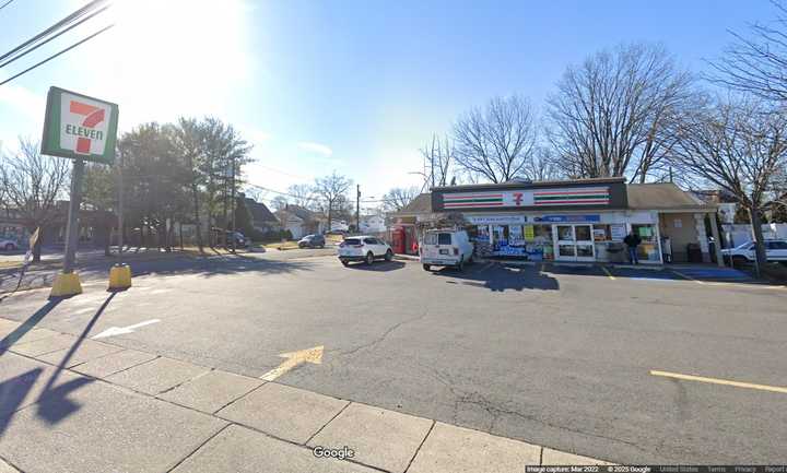 7-Eleven on Vineyard Road in Edison, NJ.