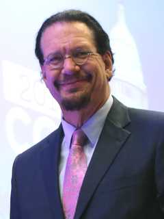 Master Illusionist Penn Jillette Brings Magic To North Jersey