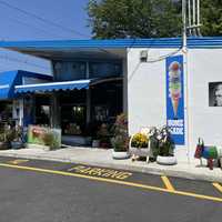 <p>Outside Ice Cream on Grand.</p>