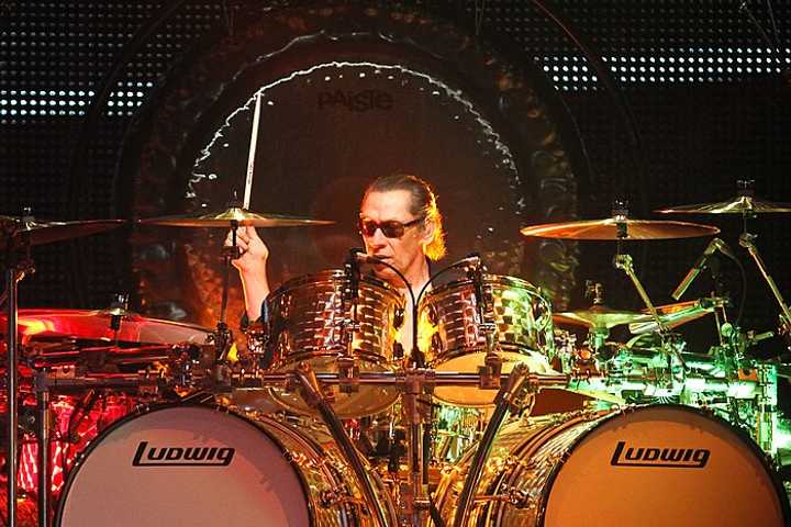 Alex Van Halen Appearing In North Jersey