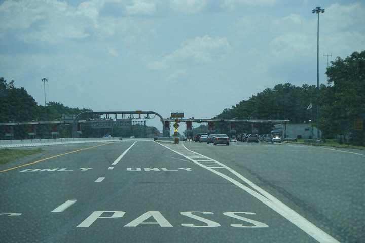 Man Killed In Fiery Crash At Egg Harbor Toll Plaza: NJSP
