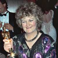 Brenda Fricker Dies: Oscar-Winning Actress Known For 'Home Alone,' 'My Left Foot'