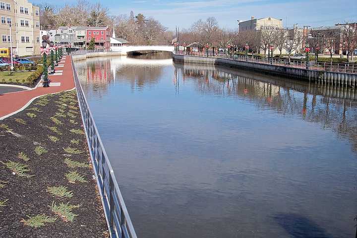 Two Men Threw Bottles, Pulled Knife On Three People Along South Jersey Riverfront: Police