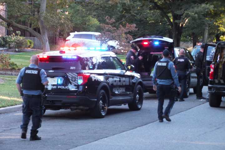 Police Swarm Glen Rock Street In Search For Person In Distress: Chief