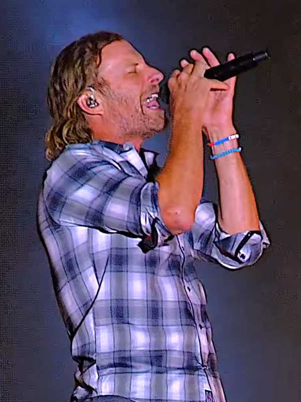 From Camden To The Garden—Dierks Bentley’s Tour Is One Big Country Blowout!