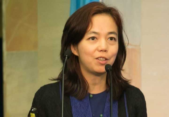 Fe-Fei Li