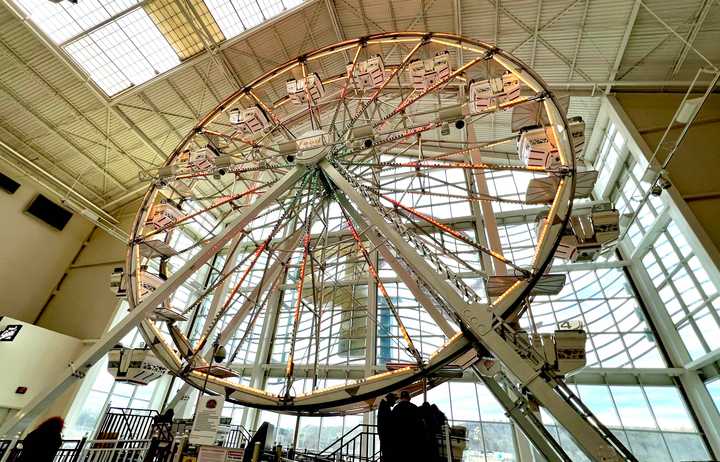 The Ferris wheel at the Palisades Center in West Nyack is spinning again, offering plenty of fun.&nbsp;