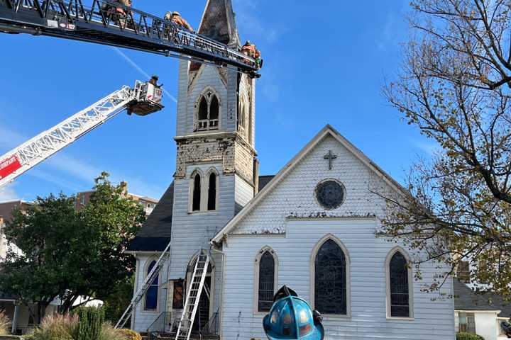 Crews Battle Church Blaze In Pikesville (DEVELOPING)