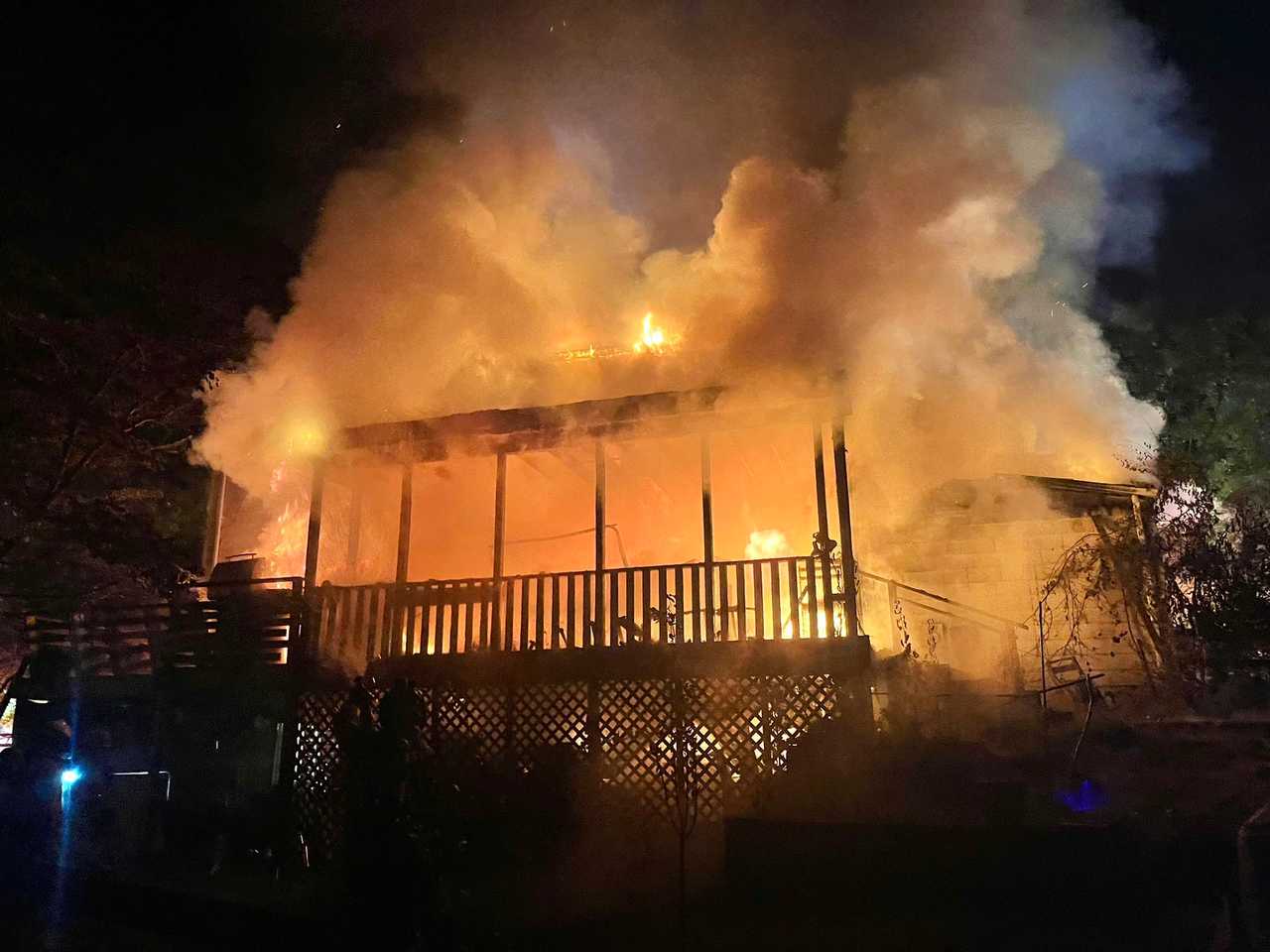 Family Displaced By FastMoving Garage Fire That Spread To Maryland