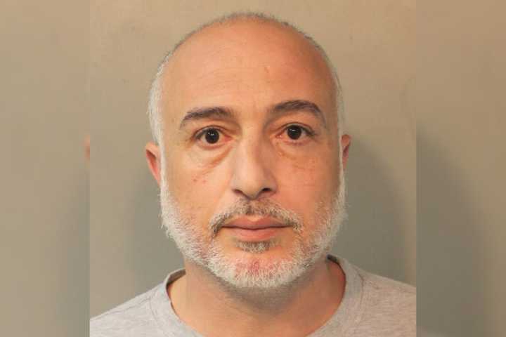 Man Offered Candy To Kids At New Hyde Park Mosque, Charged With Child Endangerment: Police