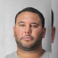 5 Kids In Car As Drunk Man Crashes Into Park On Long Island