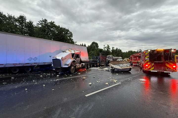 Beltway Reopens In Maryland After Tractor-Trailers Crash, Spill Fuel
