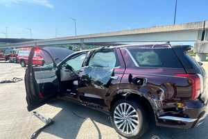 I-695 Shut Down After Rollover Crash Ejects Driver In DMV, Police Say (DEVELOPING)