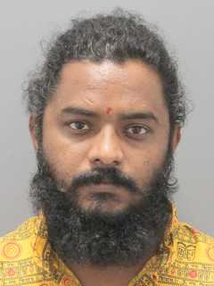 $62K Psychic Scam Foiled At Hicksville Bank: Nassau Police