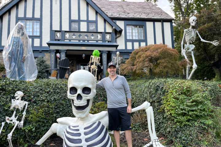 Ridgewood Dad Spends Months Setting Up Next-Level Halloween Display