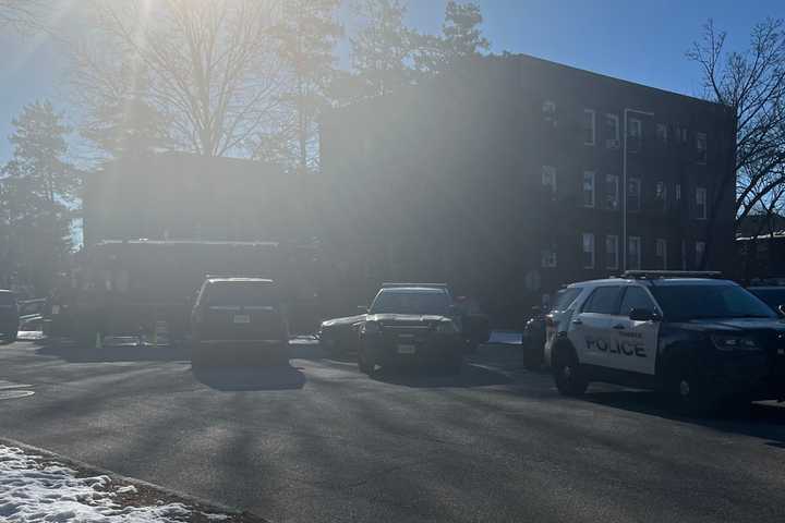 SWAT Standoff Ends Peacefully After 3+ Hours In Teaneck (UPDATE)