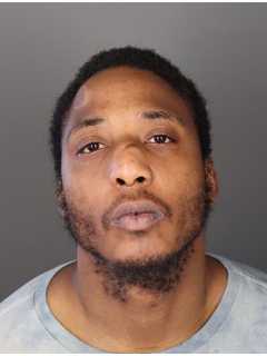 Man Attacks Girlfriend, Flees To Train Station In Westchester: Police