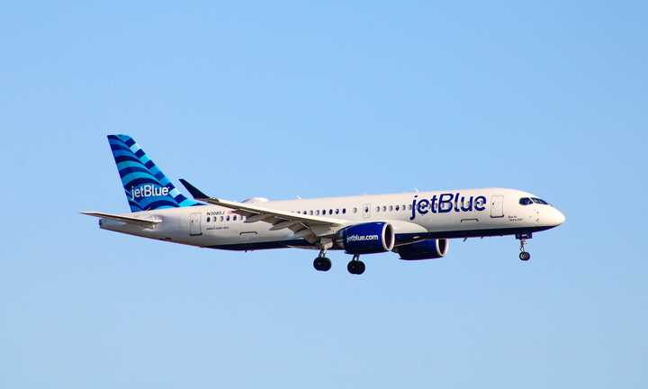 A JetBlue airplane.