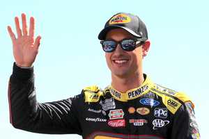 CT-Native Joey Logano Wins 3rd NASCAR Title, Putting Him In Rare Class