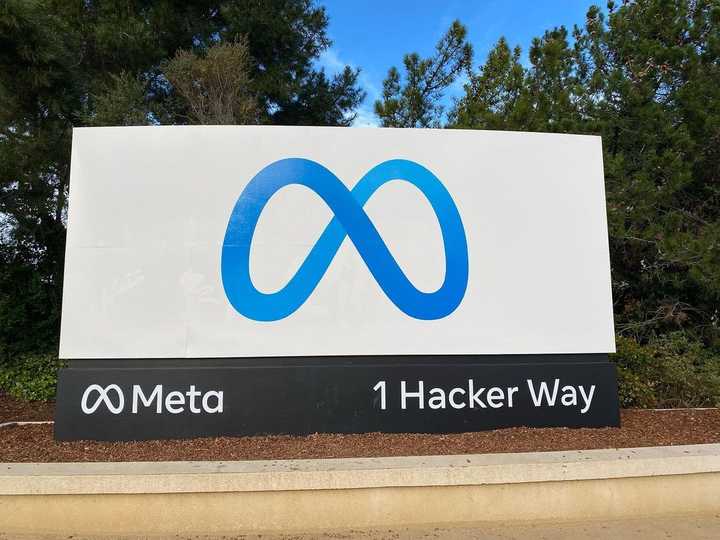 Entrance sign at Meta's headquarters complex in Menlo Park, CA.